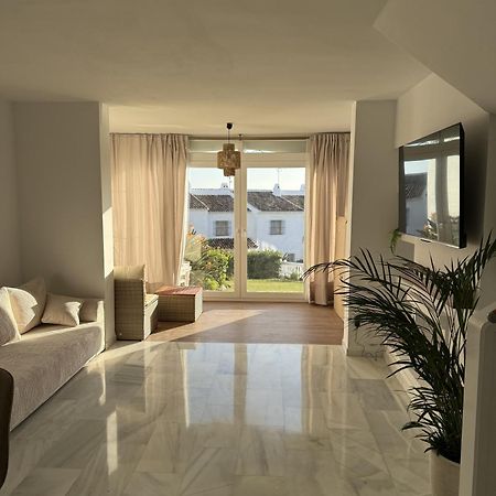 Stunning Chalet In Mijas-Costa Near Beach! Villa Esterno foto